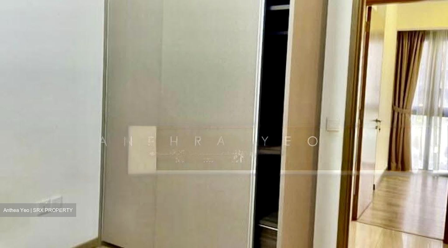 Lakeville (D22), Condominium #639088361